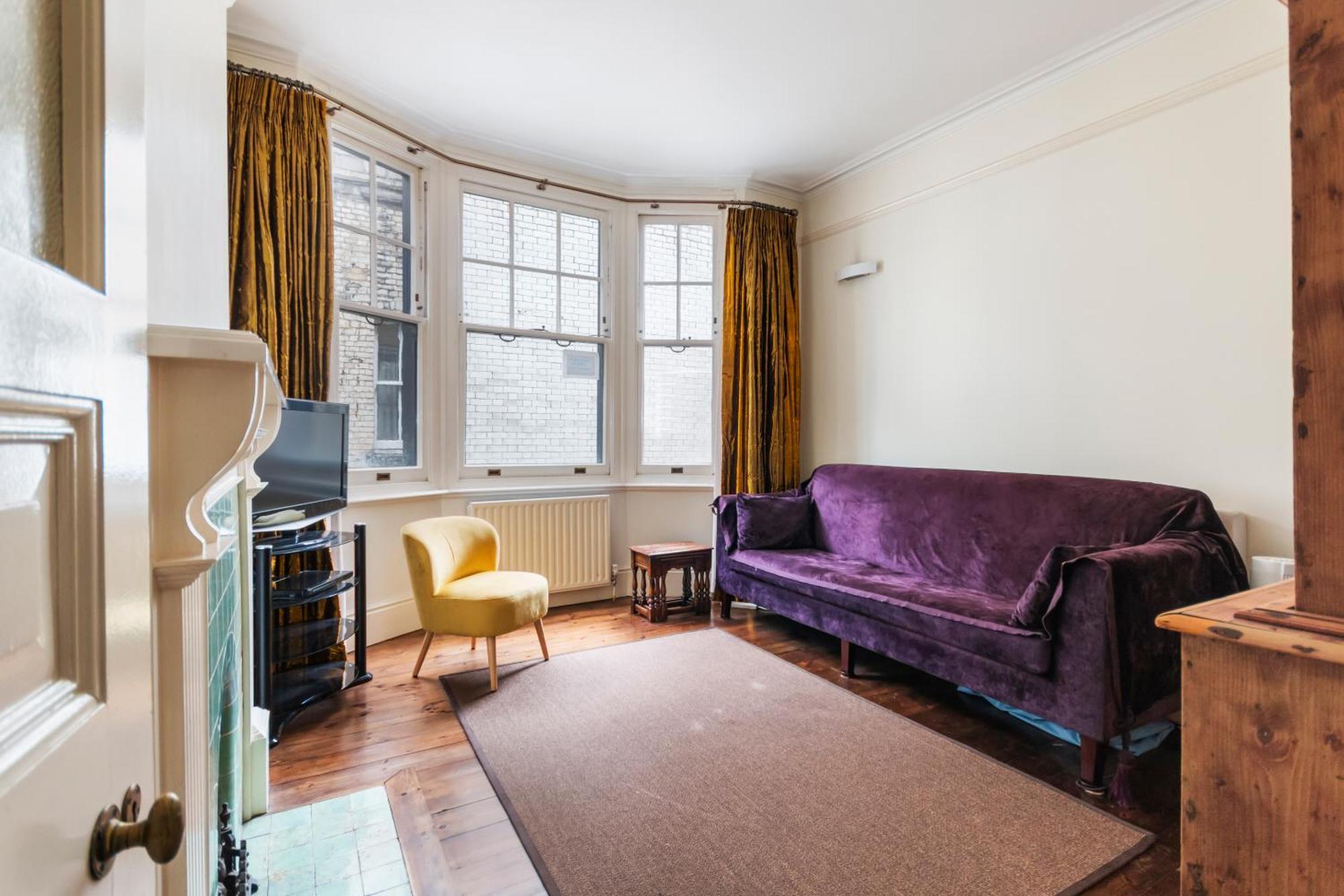 Spacious 1 Bed Holborn London