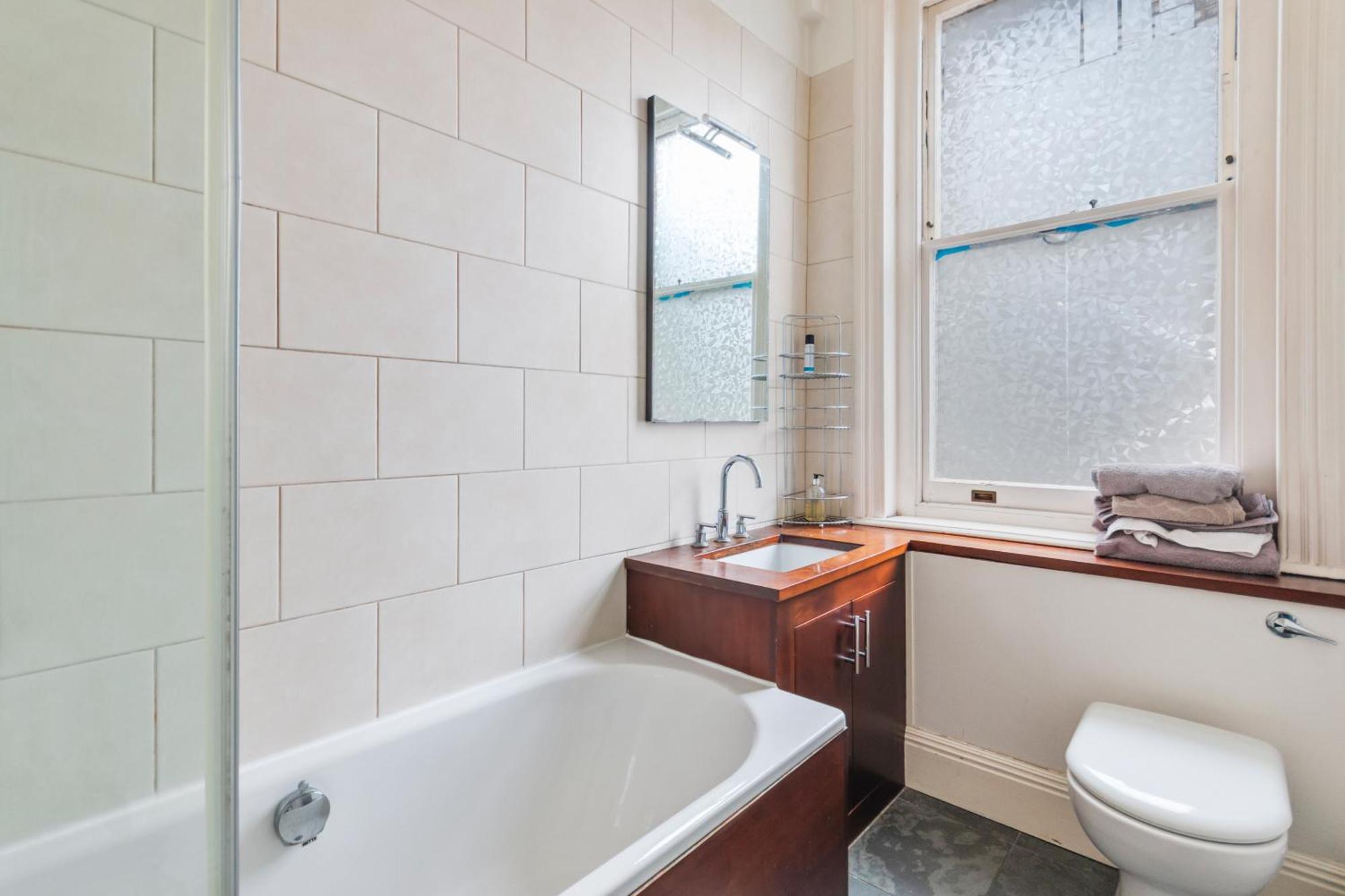 Spacious 1 Bed Holborn Сasa de vacaciones